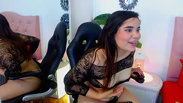 Snapshot of barbara_baker_ chatting on 12.01.25 barbara baker online show from 12.01.25