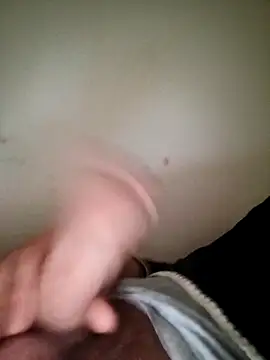 Snapshot of Fa7l1995 chatting on 11.10.25 Fa7l1995 online show from 11.10.25