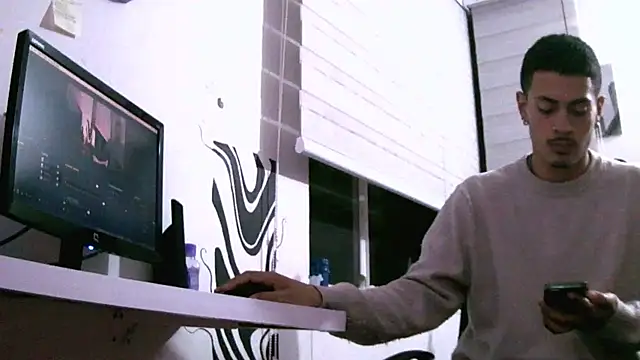 Snapshot of kai_storm420 chatting on 11.06.25 kai storm420 online show from 11.06.25