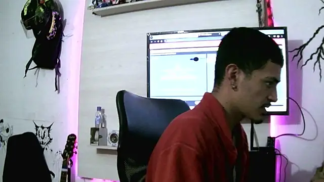 Snapshot of kai_storm420 chatting on 11.17.25 kai storm420 online show from 11.17.25