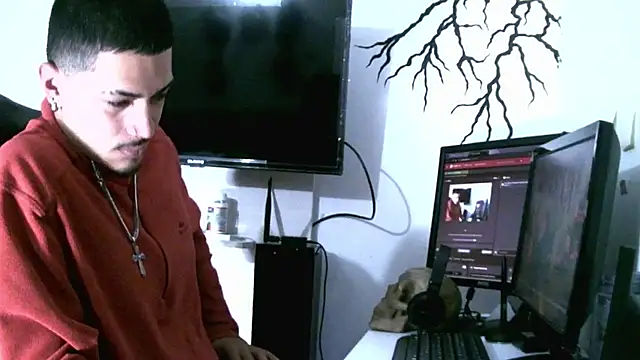 Snapshot of kai_storm420 chatting on 11.26.25 kai storm420 online show from 11.26.25