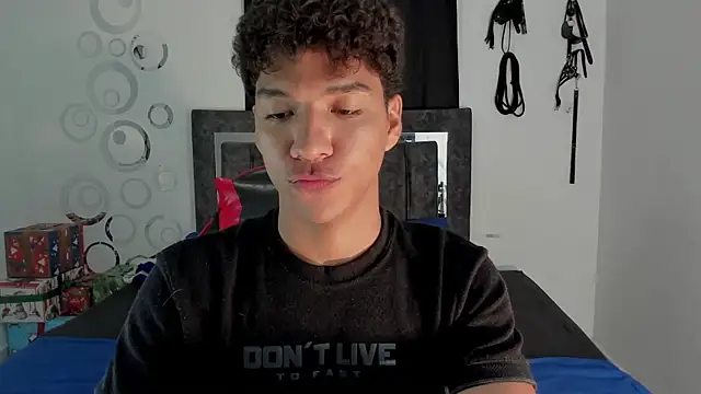 Maximiliano Khalil online show from 01.09.26