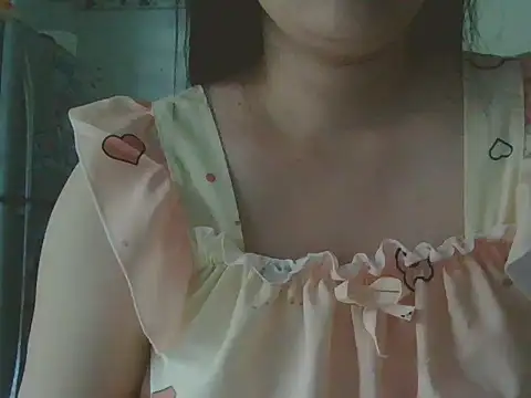 Snapshot of -Lisa-123 chatting on 11.27.25 -Lisa-123 online show from 11.27.25