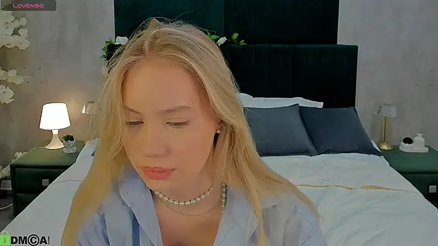 Melanie Ryer online show from 11.24.25