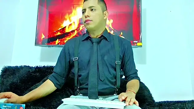 Snapshot of Mike_Fetiche chatting on 11.15.25 Mike Fetiche online show from 11.15.25