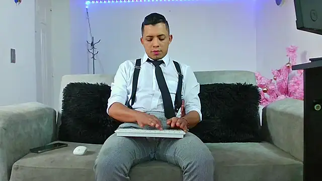 Mike Fetiche online show from 12.20.25