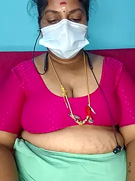 Snapshot of deepikasree143 chatting on 11.07.25 deepikasree143 online show from 11.07.25