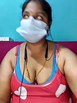 Snapshot of deepikasree143 chatting on 11.17.25 deepikasree143 online show from 11.17.25