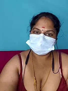 Snapshot of deepikasree143 chatting on 11.23.25 deepikasree143 online show from 11.23.25