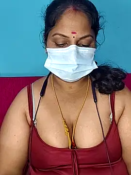 Snapshot of deepikasree143 chatting on 11.27.25 deepikasree143 online show from 11.27.25