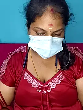 Snapshot of deepikasree143 chatting on 11.29.25 deepikasree143 online show from 11.29.25