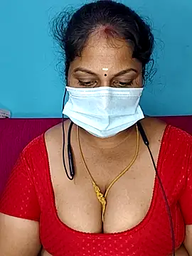 Snapshot of deepikasree143 chatting on 11.30.25 deepikasree143 online show from 11.30.25