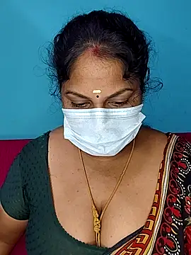 Snapshot of deepikasree143 chatting on 12.04.25 deepikasree143 online show from 12.04.25