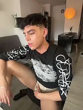 aronnhidden online show from 06.22.26