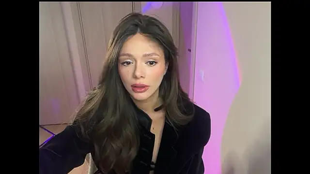 Snapshot of Lisa_Graham chatting on 12.18.25 Lisa Graham online show from 12.18.25