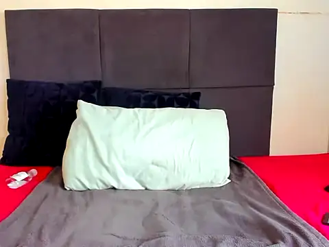 ThickLeeyanaXX online show from 11.12.25