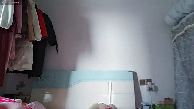 Snapshot of Yan61 chatting on 11.12.25 Yan61 online show from 11.12.25