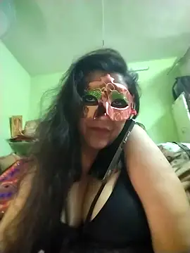 Snapshot of LOVE__RANI chatting on 11.11.25 LOVE RANI online show from 11.11.25