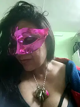 Snapshot of LOVE__RANI chatting on 11.29.25 LOVE RANI online show from 11.29.25