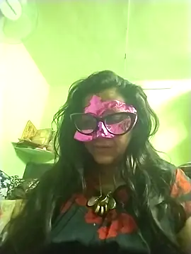 Snapshot of LOVE__RANI chatting on 12.01.25 LOVE RANI online show from 12.01.25