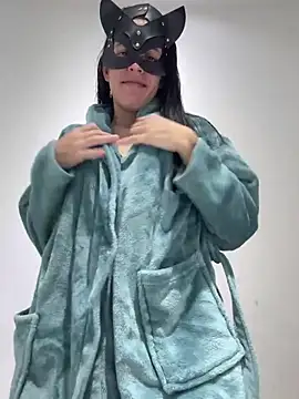 carolinedanger  online show from 11.06.25