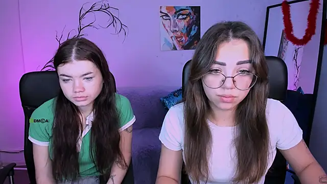 Snapshot of isabel_wave chatting on 11.17.25 isabel wave online show from 11.17.25