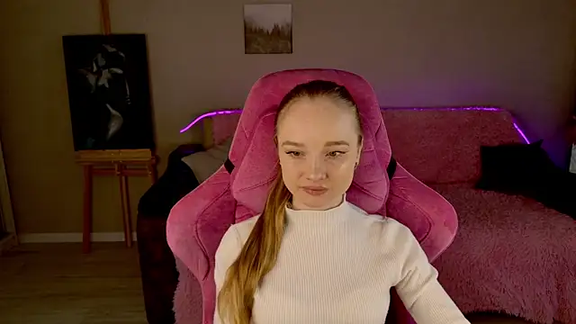 Snapshot of Shawty_Mia chatting on 11.03.25 Shawty Mia online show from 11.03.25