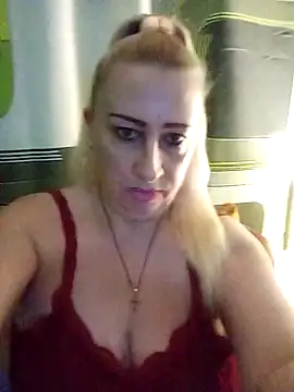 Snapshot of Esenia505 chatting on 01.07.26 Esenia505 online show from 01.07.26