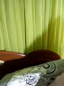 Snapshot of Esenia505 chatting on 02.20.26 Esenia505 online show from 02.20.26