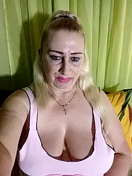 Snapshot of Esenia505 chatting on 02.23.26 Esenia505 online show from 02.23.26