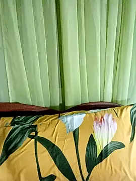 Snapshot of Esenia505 chatting on 02.27.26 Esenia505 online show from 02.27.26