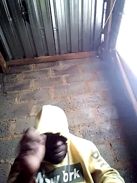 Snapshot of thickmeat47 chatting on 11.07.25 thickmeat47 online show from 11.07.25