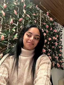 Snapshot of VioletMorgan_ chatting on 10.28.25 VioletMorgan  online show from 10.28.25