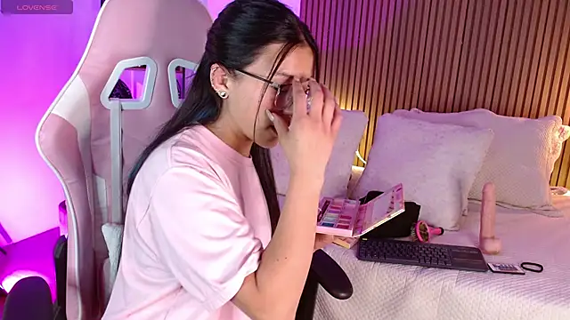 Skay bluee online show from 10.31.25