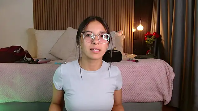 Skay bluee online show from 11.13.25