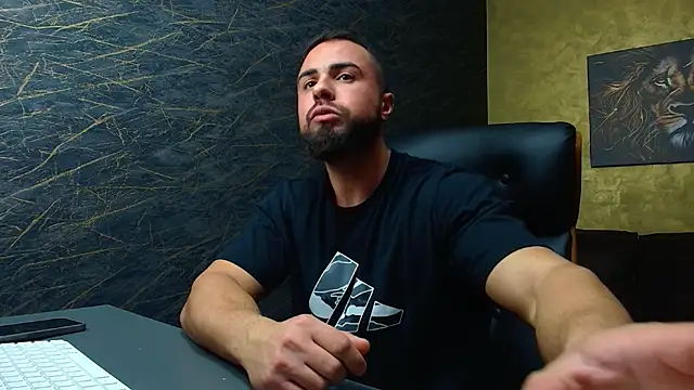 HayesWood online show from 11.10.25