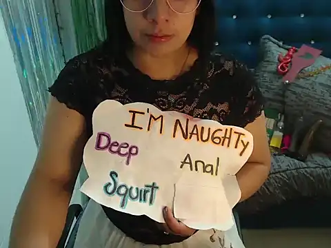 Snapshot of Alanafire chatting on 10.30.25 Alanafire online show from 10.30.25