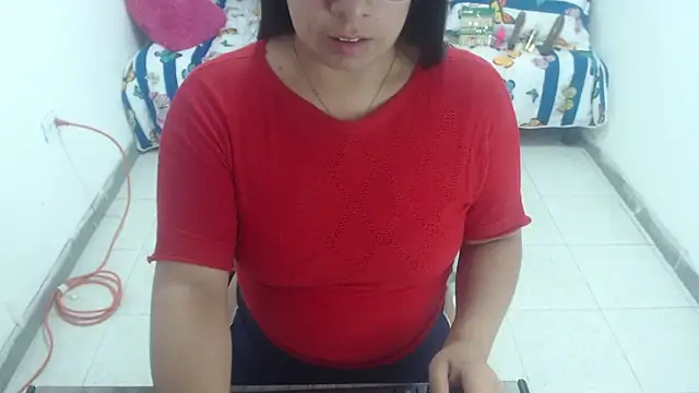 Snapshot of Alanafire chatting on 11.19.25 Alanafire online show from 11.19.25