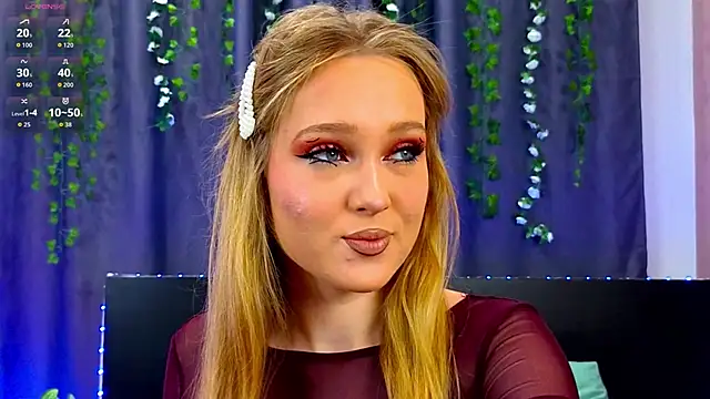 Snapshot of VanessaLightDiamond chatting on 11.27.25 VanessaLightDiamond online show from 11.27.25