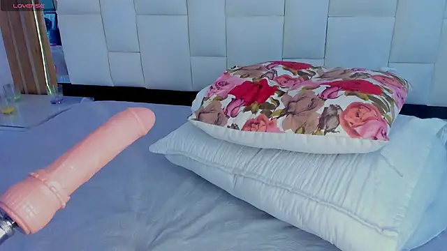 Snapshot of alana__ramos chatting on 03.22.26 alana ramos online show from 03.22.26