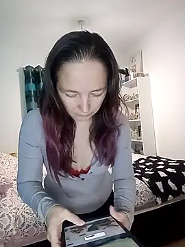 Snapshot of DeepestFantisy_x chatting on 11.03.25 DeepestFantisy x online show from 11.03.25