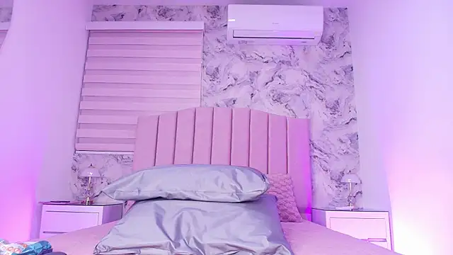 emma trix online show from 04.08.26