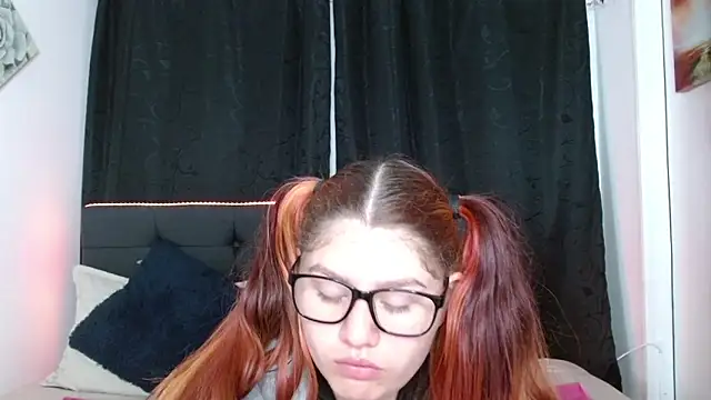 Alexaa xx online show from 11.18.25