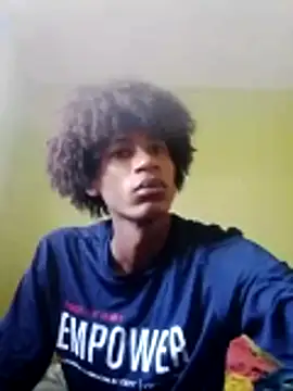 Snapshot of skinniyGabriel chatting on 11.03.25 skinniyGabriel online show from 11.03.25