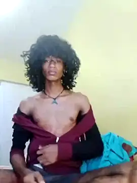 Snapshot of skinniyGabriel chatting on 11.12.25 skinniyGabriel online show from 11.12.25