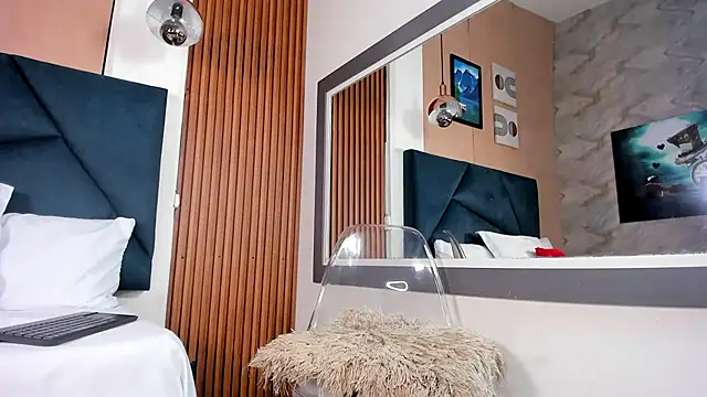 Ivy Spicy online show from 03.16.26