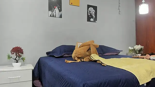 Snapshot of sexynova_93 chatting on 11.13.25 sexynova 93 online show from 11.13.25