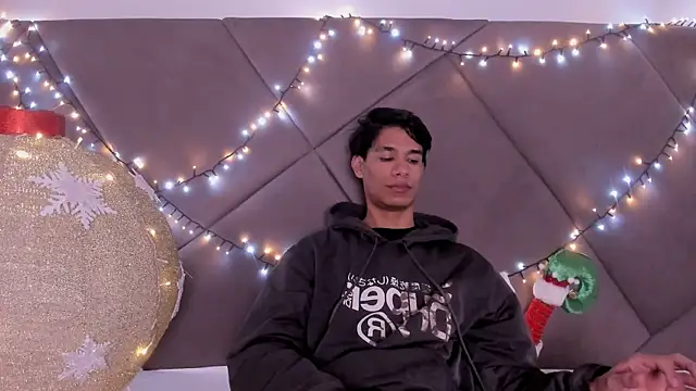 Snapshot of michael_vidal chatting on 11.14.25 michael vidal online show from 11.14.25