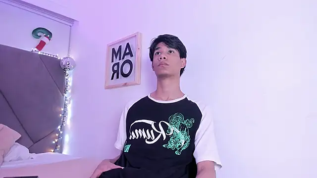 Snapshot of michael_vidal chatting on 11.18.25 michael vidal online show from 11.18.25