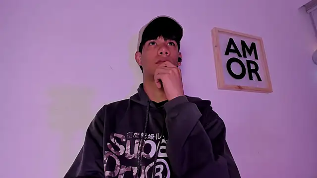 Snapshot of michael_vidal chatting on 11.20.25 michael vidal online show from 11.20.25